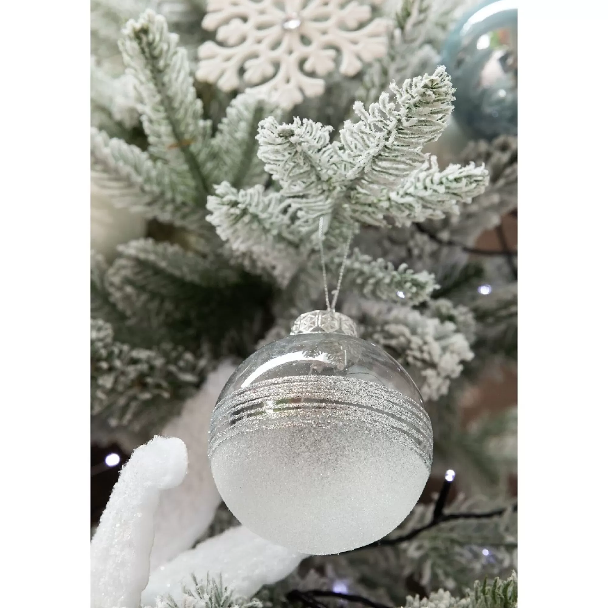Shop Kerstboom Milford Hinged Snowy H 122Cm 97Cm 669 Tips Grote Kerstbomen