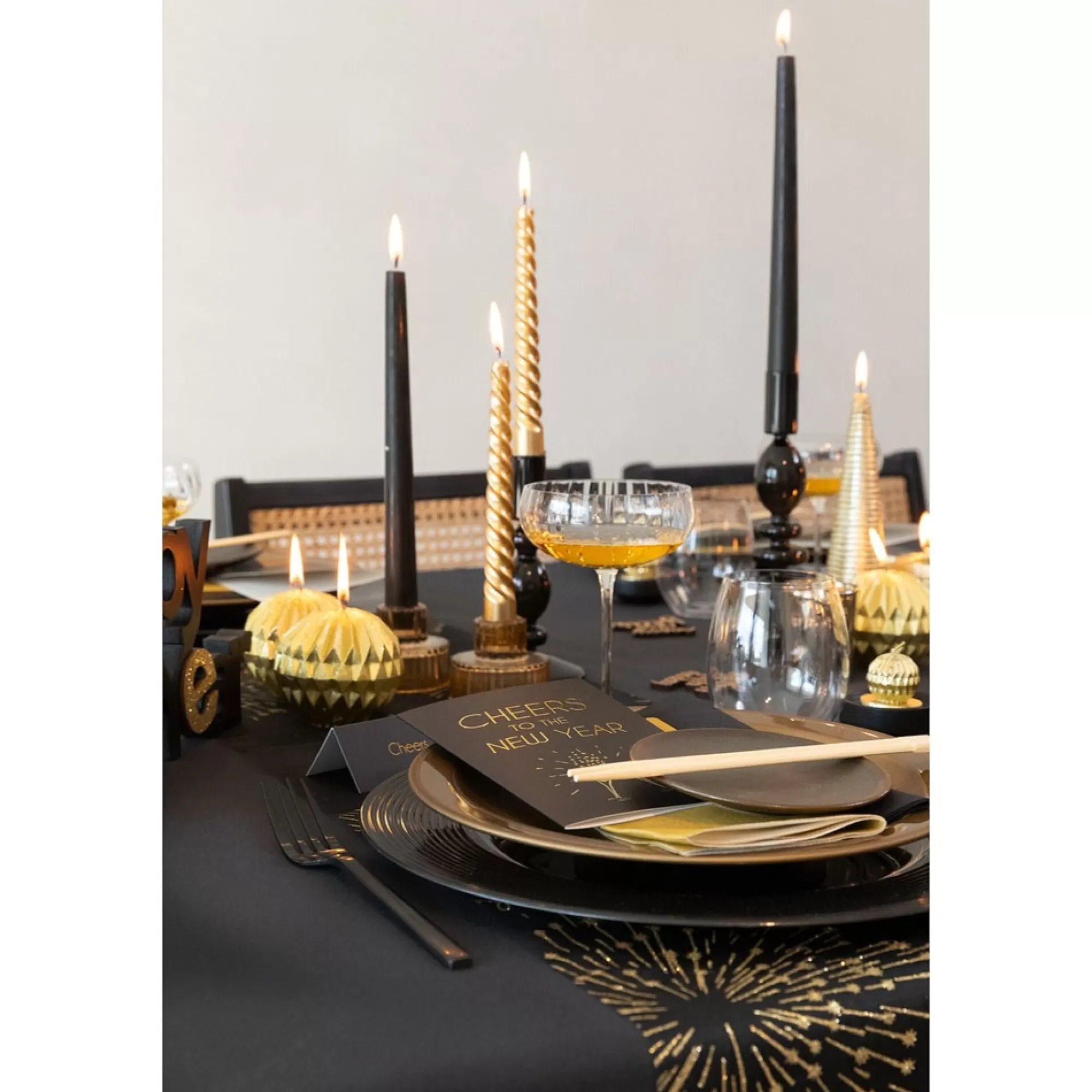 Best Tafelkaars Gedraaid Goud Metallic H 19Cm 2,2Cm 4U 4 Stuks Tafelkaarsen